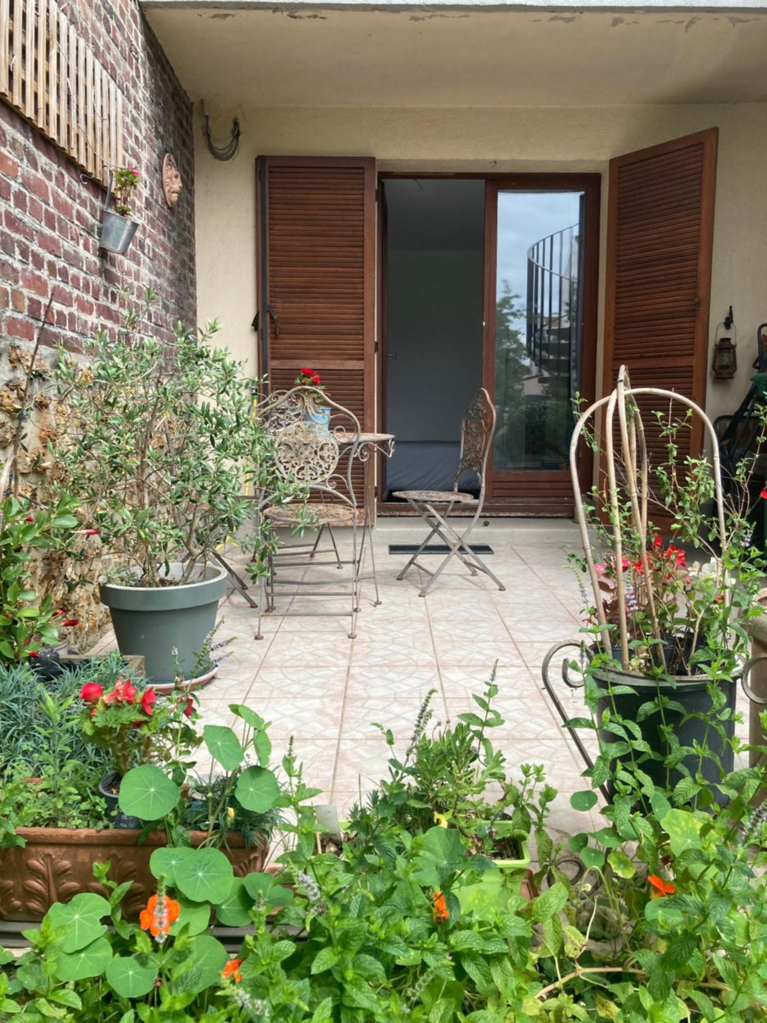 Studio Avec Terrasse Sur Jardin Fontenay-sous-Bois Exterior foto